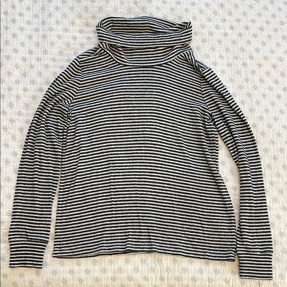 Lucky Brand Striped Black and White Women's Sweater - Picture 1 of 8